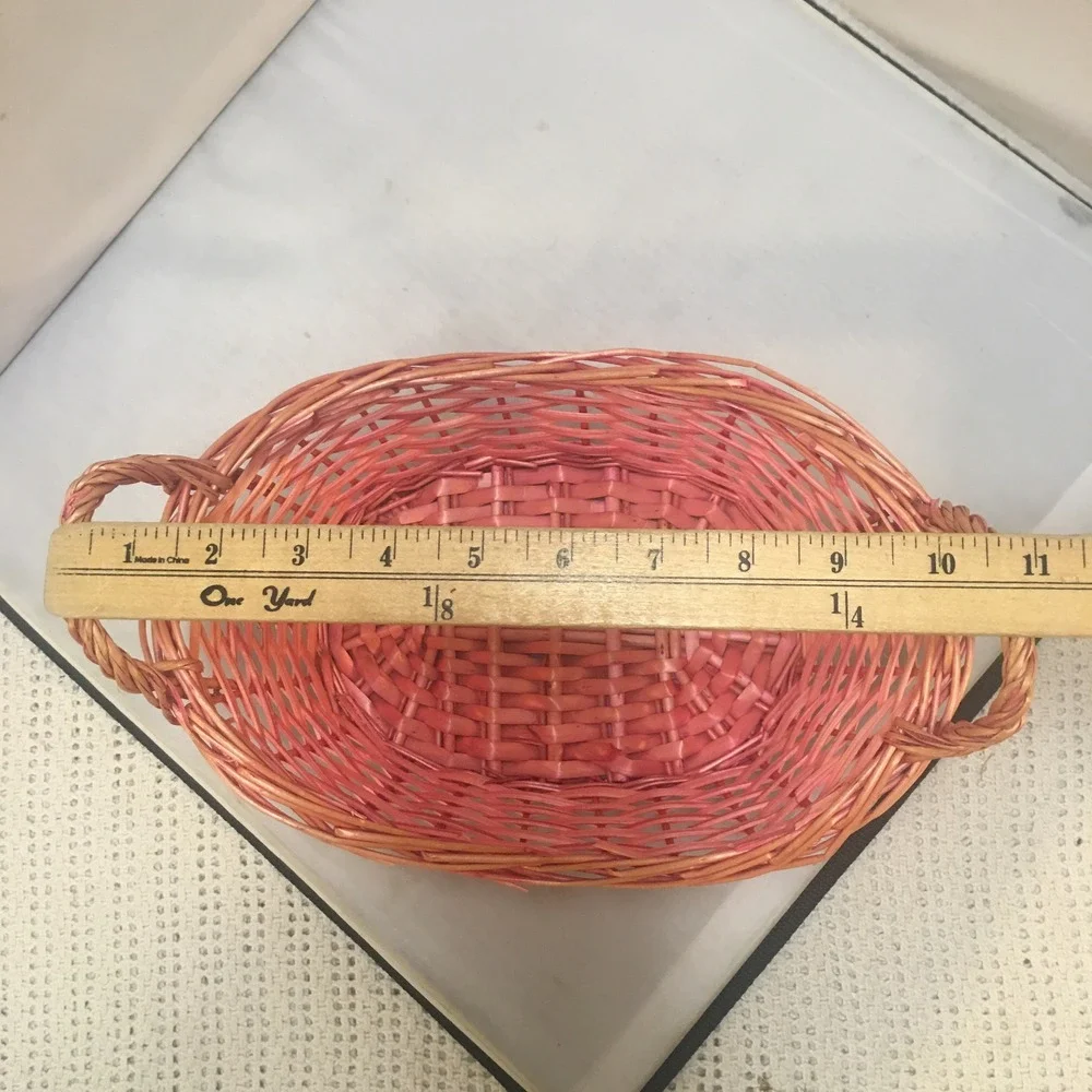 Unbranded woven wicker